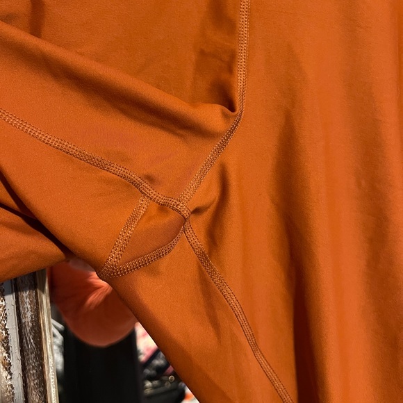 Old Navy High Waisted Rise Powersoft 7/8 Leggings XXL Burnt Orange w/ Pockets - Picture 5 of 9